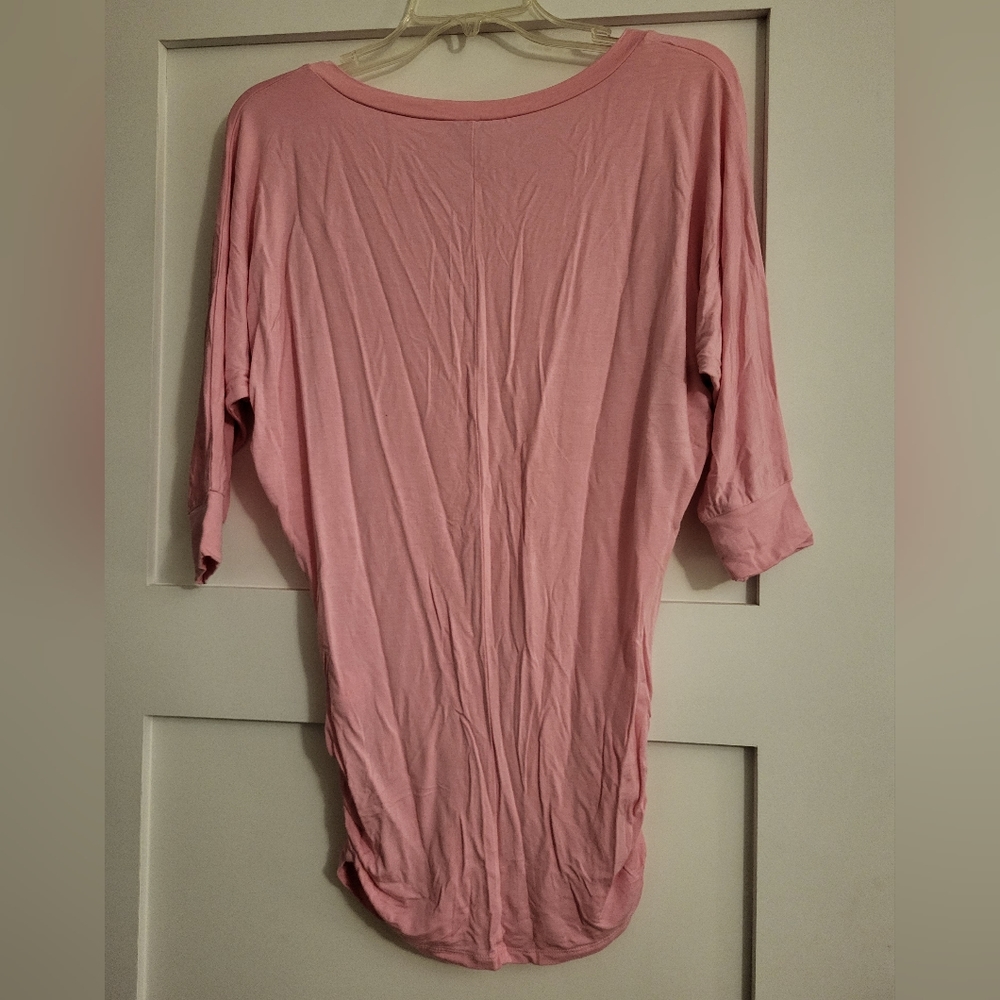 Pink top - Picture 2 of 3